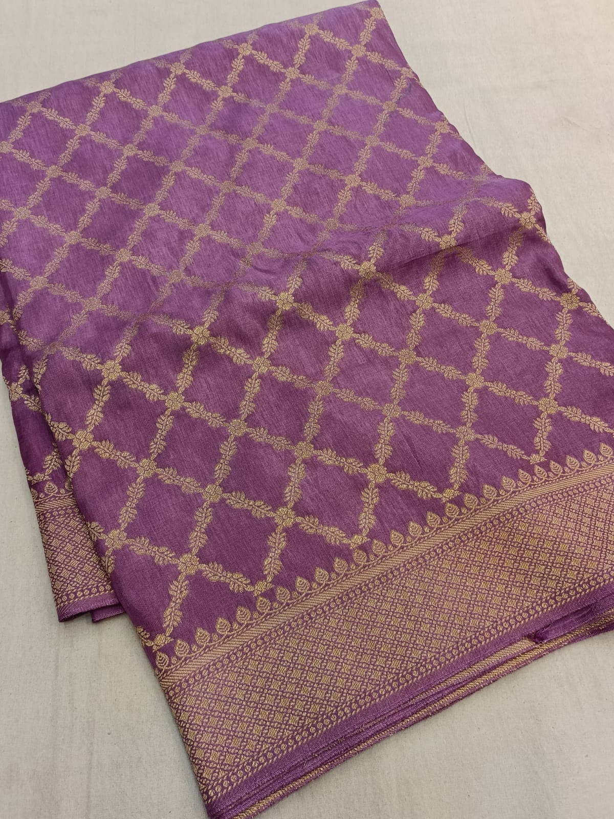 Purple-Geometric Pattern-Banaras Crepe Saree