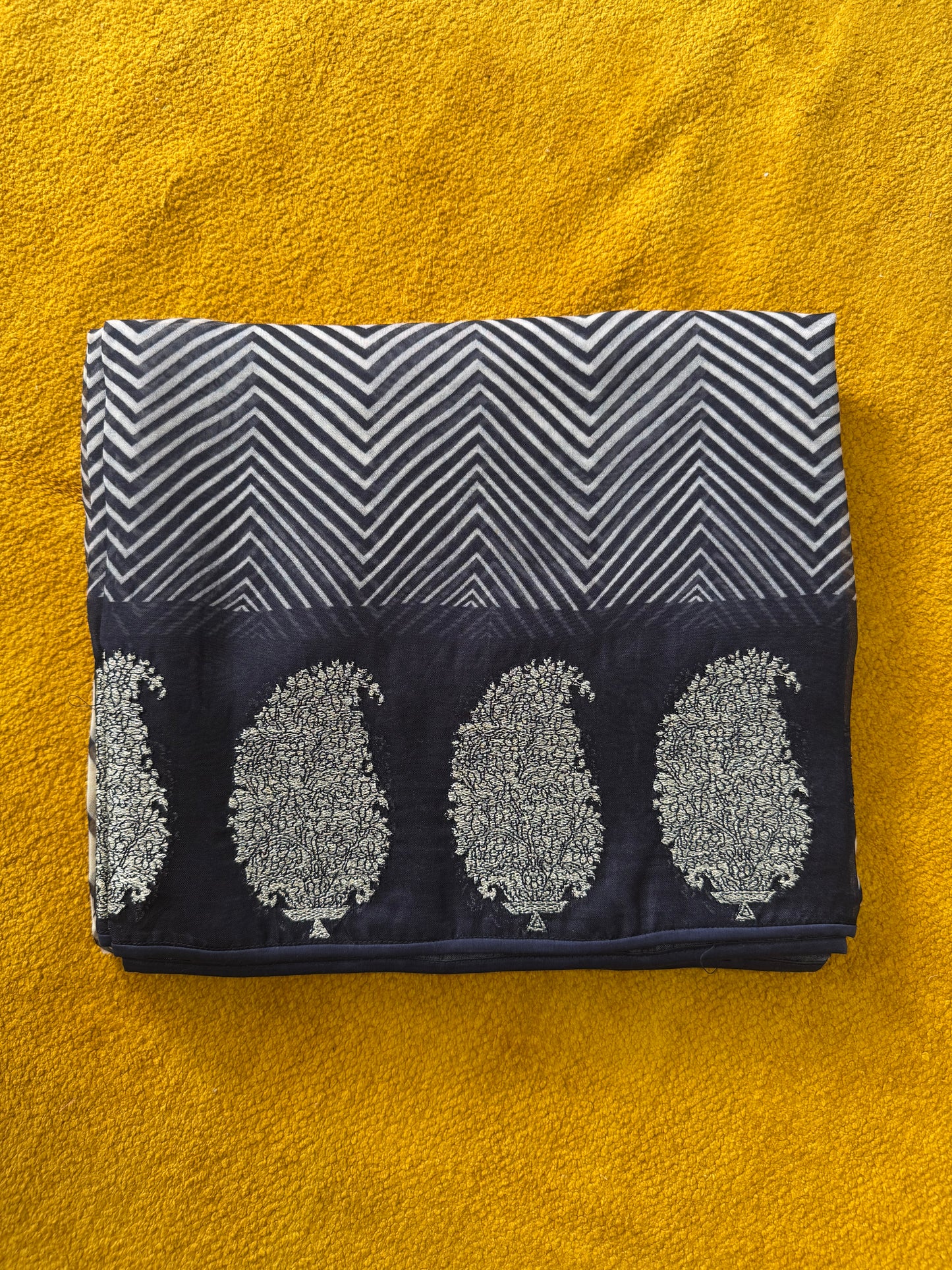 Navy Blue Organza Silk Saree | Zig Zag Print & Zari Embroidered Buta