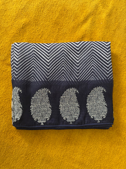 Navy Blue Organza Silk Saree | Zig Zag Print & Zari Embroidered Buta