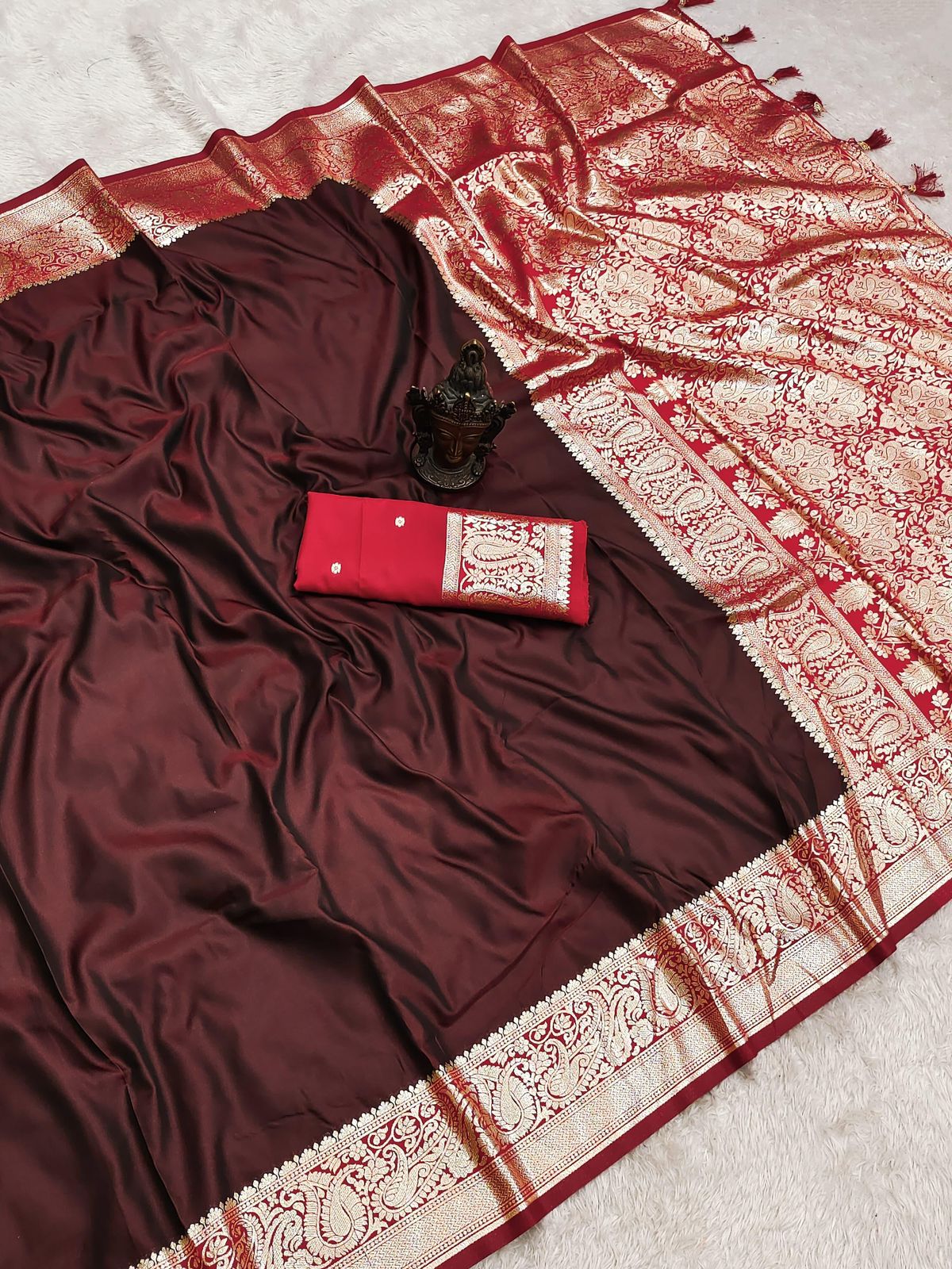Brown n Red-Contrast Pallu-Banarasi Silk Saree