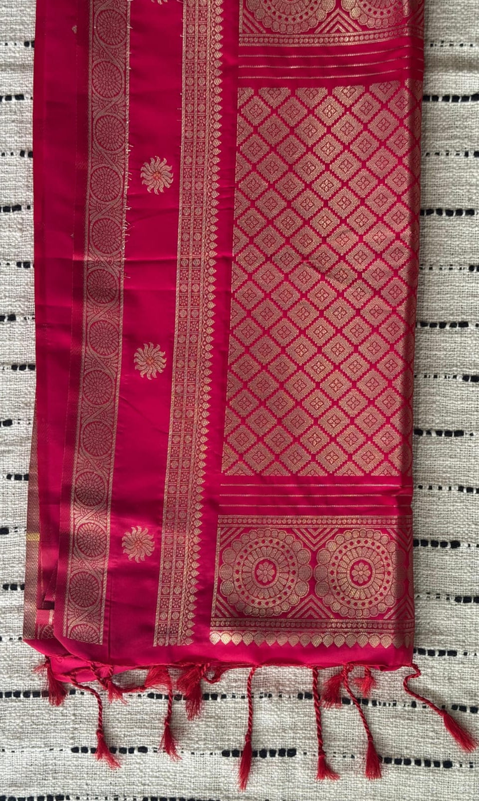 Yellow n Red-Bit Design-Kanchipuram Soft Silk Saree