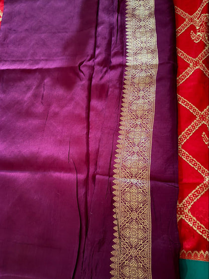 Red n Purple-Geometric Pattern-Banarasi Crepe Silk Saree