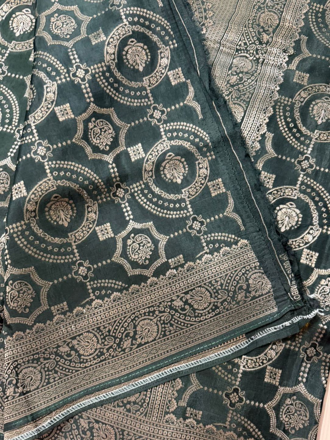 Dark Green-Banarasi Crepe Silk Saree