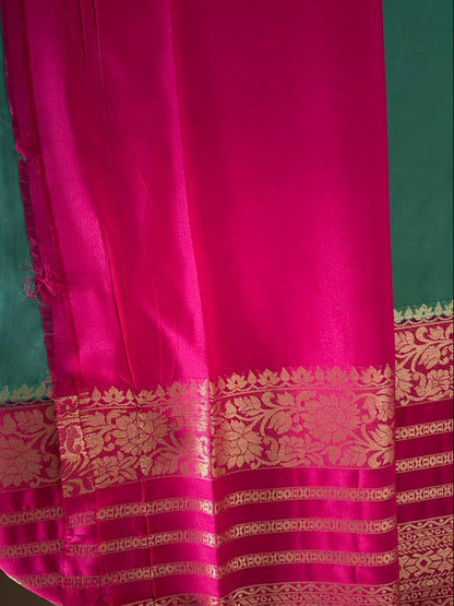 Emerald Green n Magenta Pink-Mysore Crepe Silk Saree