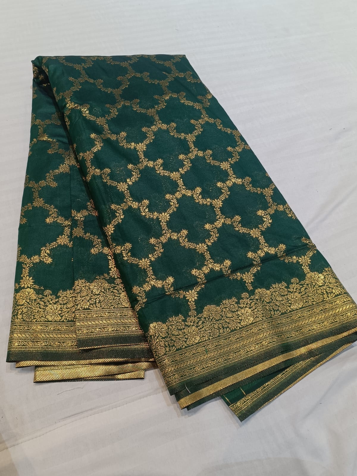 Green-Thread Weaving-Banaras Tissue Saree