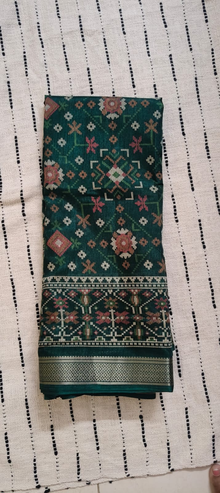 Green-Pochampalli Design-Sithara Saree