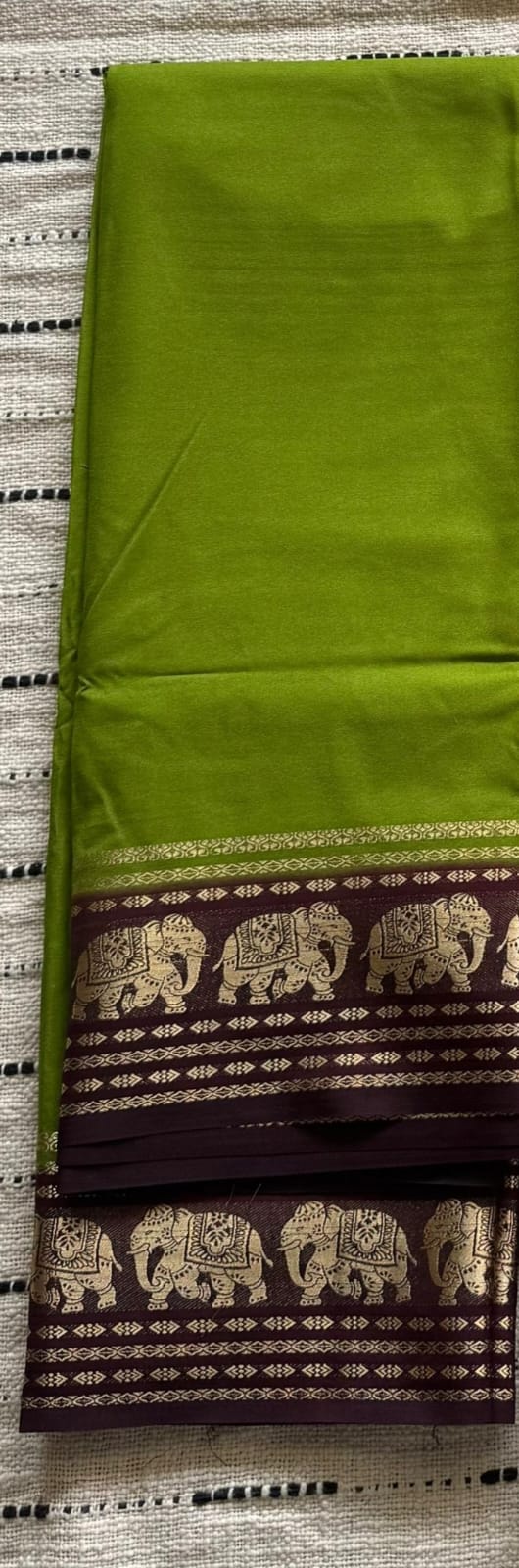 Green n Brown-Plain-Mysore Crepe Silk Saree